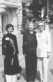 [photo of Hillary and Chelsea Clinton]