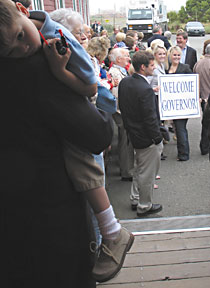 photo of Supporters waiting for Governer Schwarzenegger.