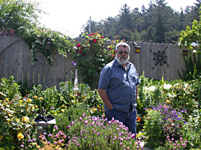 photo of Tom Herd in his garden