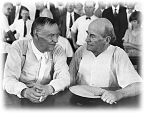 photo of Clarence Darrow and William Jennings Bryan