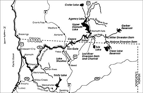 [map showing Klamath River, various damns, lakes, reservoirs, highways, and Oregon/California border]