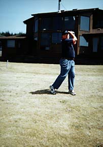 Sam Scott golfing
