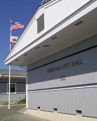 [Fortuna City Hall]
